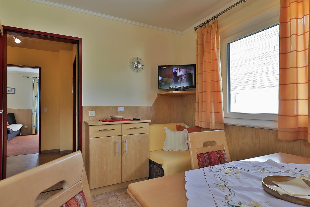 Hotel-Garni Zerza Tröpolach Buitenkant foto